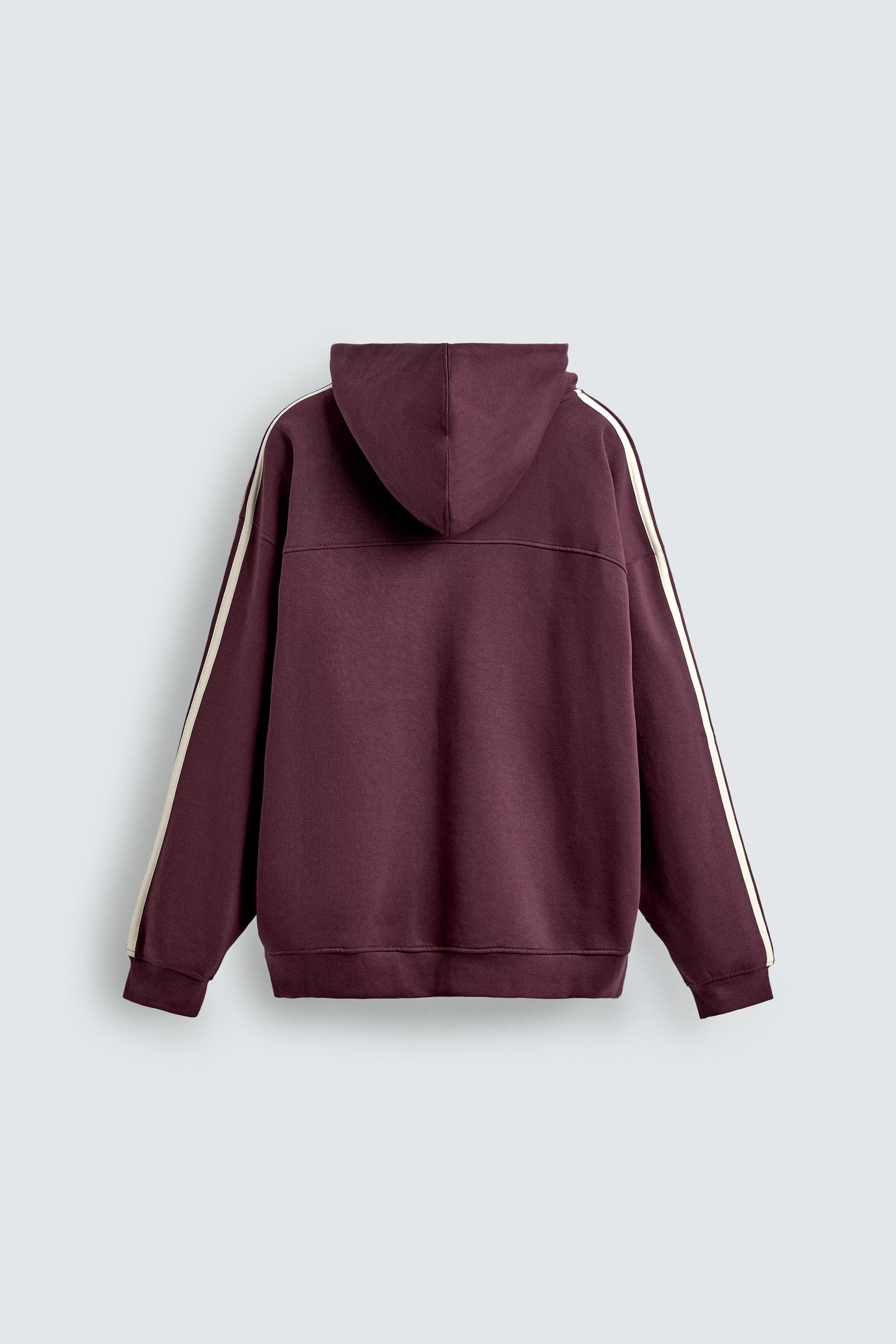CONTRAST STRIPED PATCH SWEATSHIRT