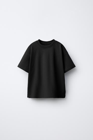 טי שירט BASIC - שחור של Zara