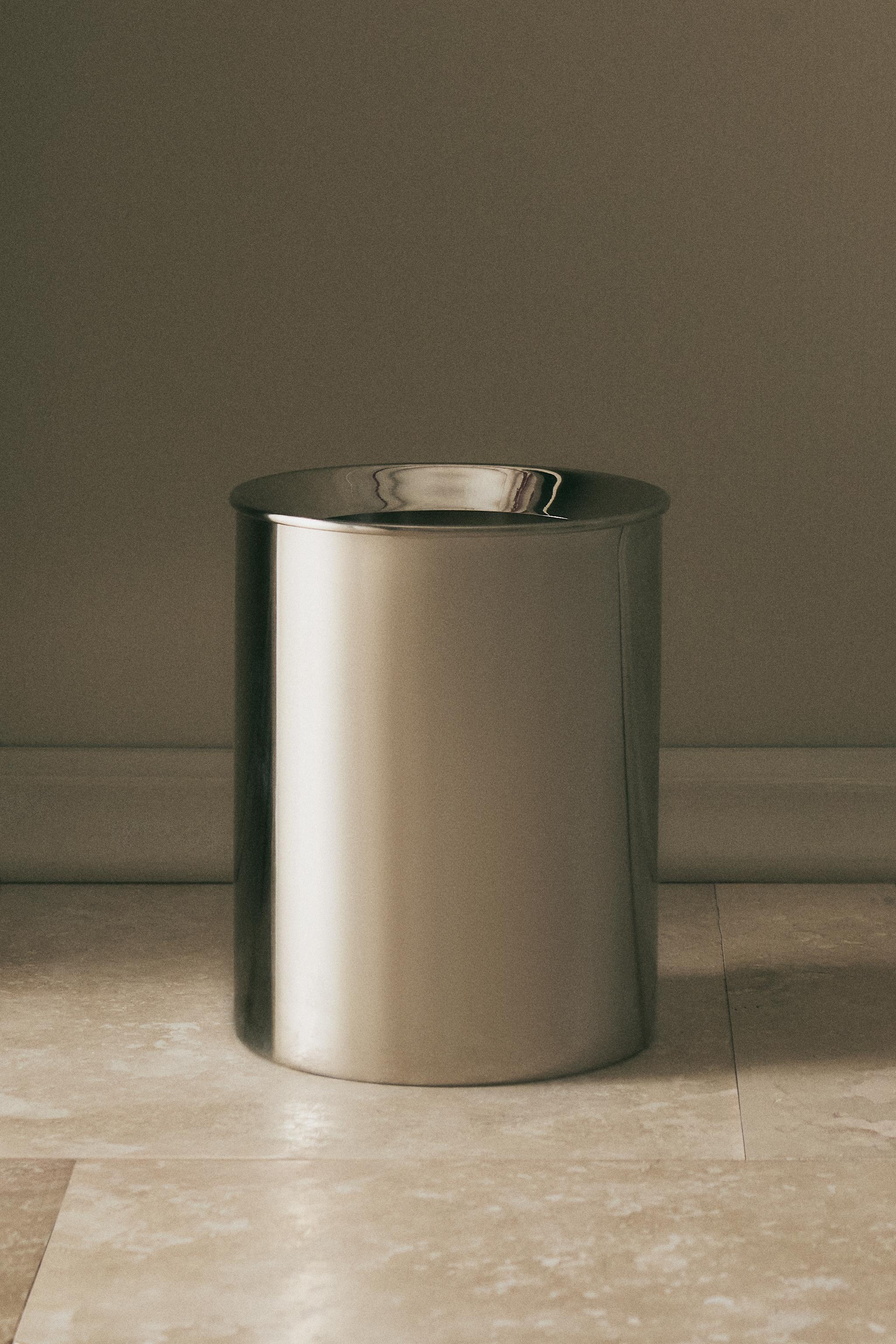 SHINY METAL BATHROOM BIN