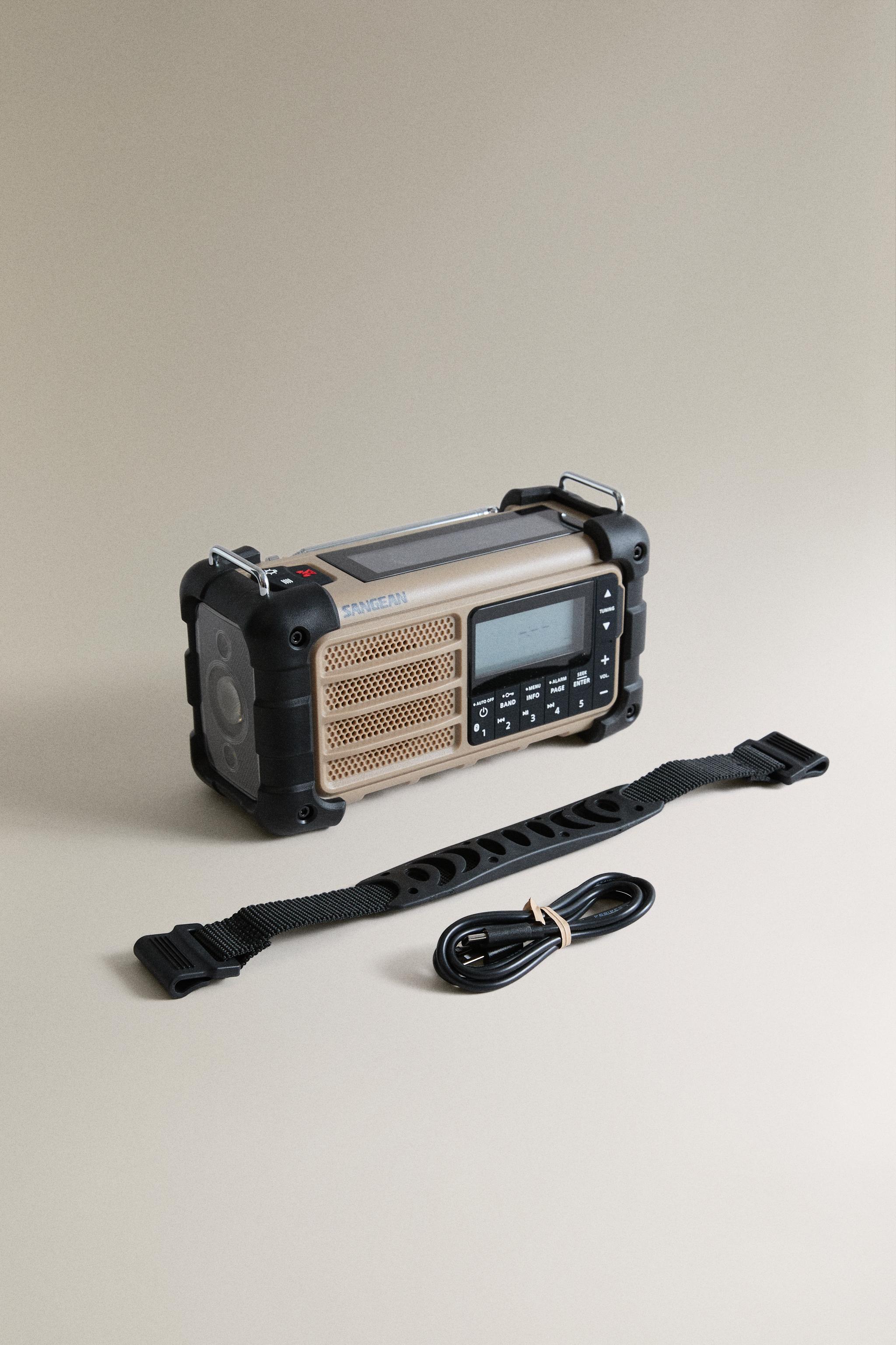 RECHARGEABLE PORTABLE RADIO