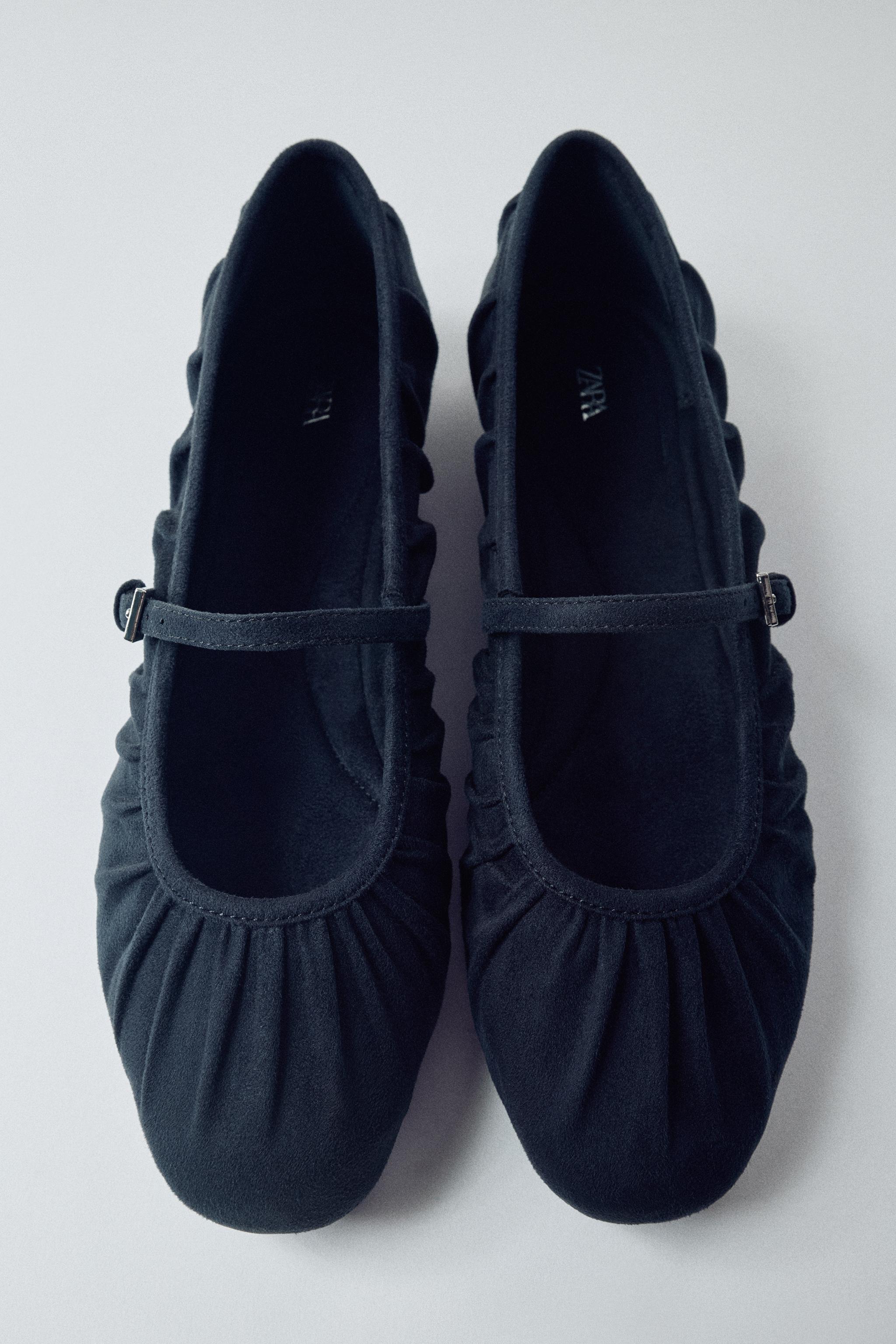 RUCHED BALLET FLATS WITH BUCKLE STRAP