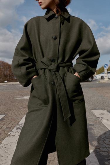 MANTEAU À MANCHES BALLON AVEC LAINE ET COL CONTRASTANT - Kaki de Zara - Image 1