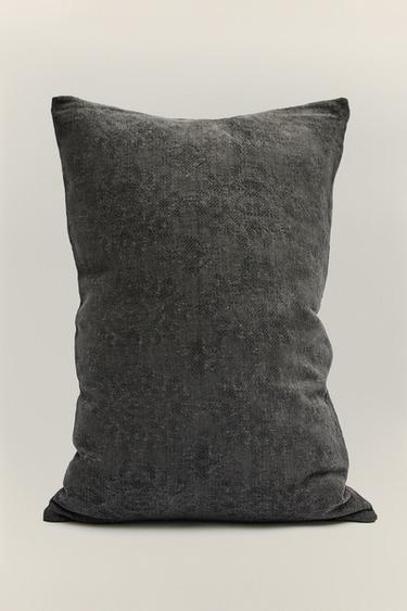 CHENILLE CUSHION COVER - أزرق / رمادي الخاص بـ Zara