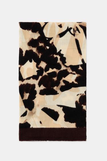 PRINTED FRAYED SCARF - Brown by Zara