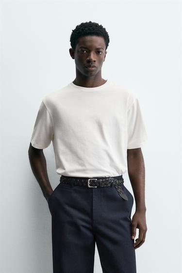 تيشرت MEDIUM WEIGHT بأكمام قصيرة - أبيض مكسور الخاص بـ Zara