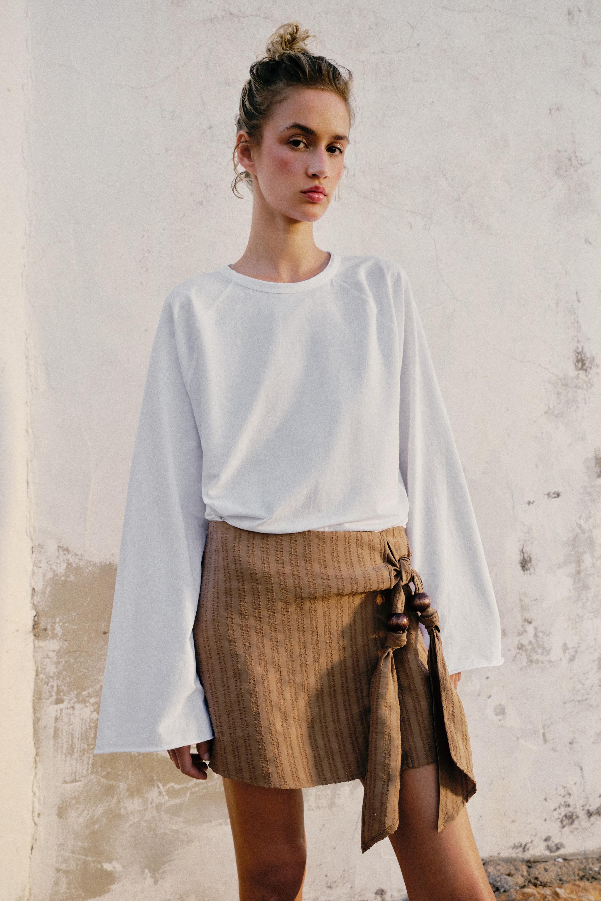 BEADED KNOTTED SKORT — Brown