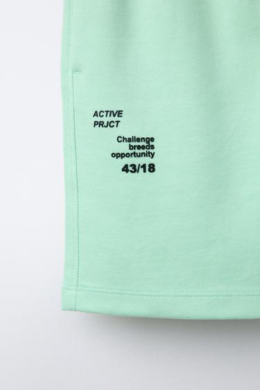 BERMUDA SPORT À INSCRIPTION EN RELIEF - Vert menthe de Zara - Image 3