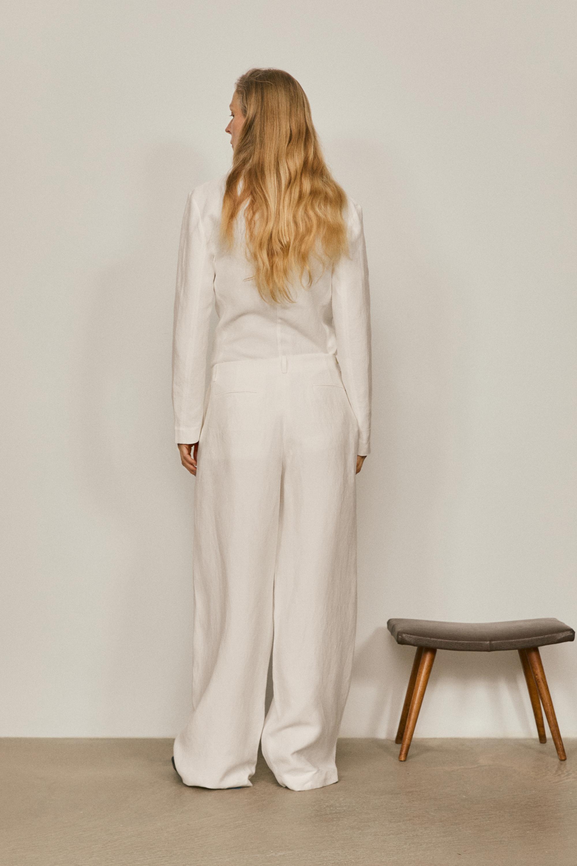 Flowing linen blend trousers with darts - LIMITED EDITION