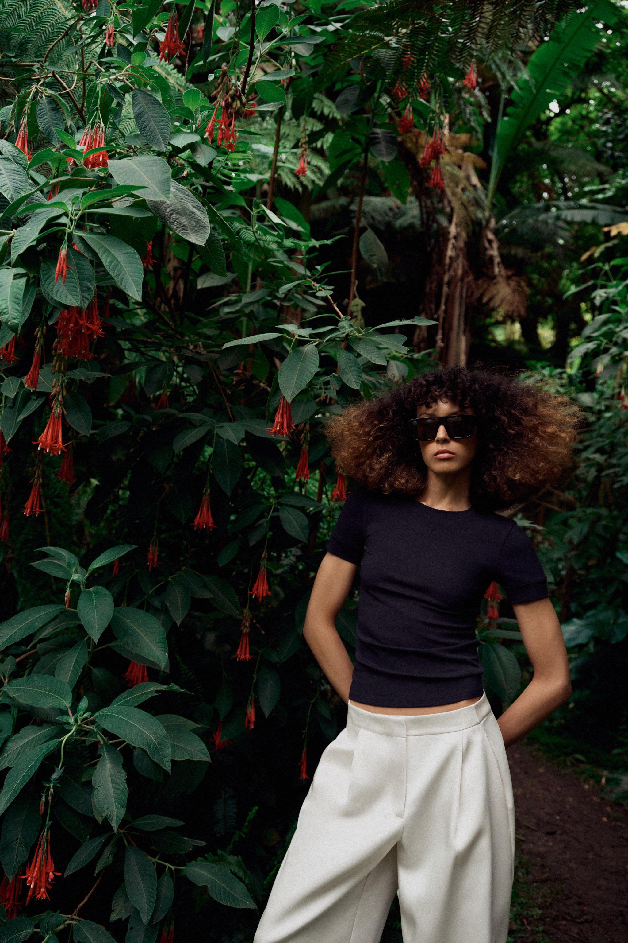 MINIMAL SHORT SLEEVE T-SHIRT — Navy blue