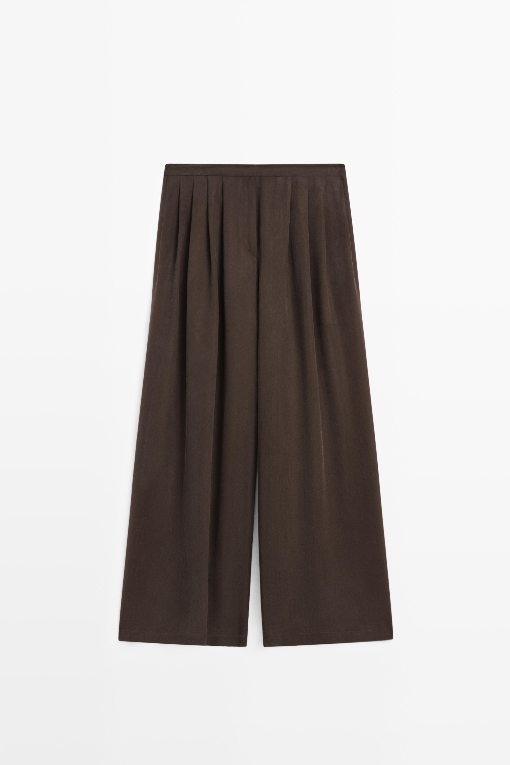 Total look flowing skort