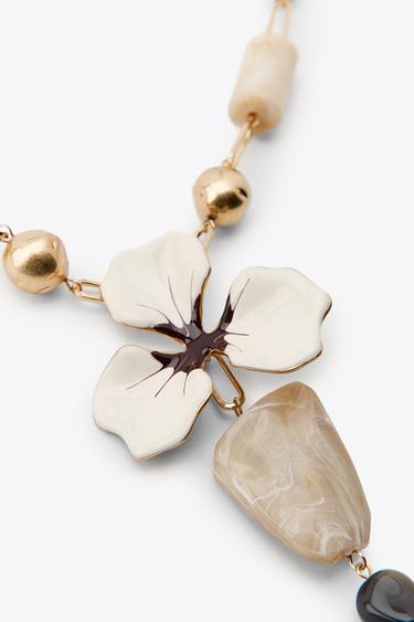 STONE AND FLOWER NECKLACE - Golden by Zara - Image 2