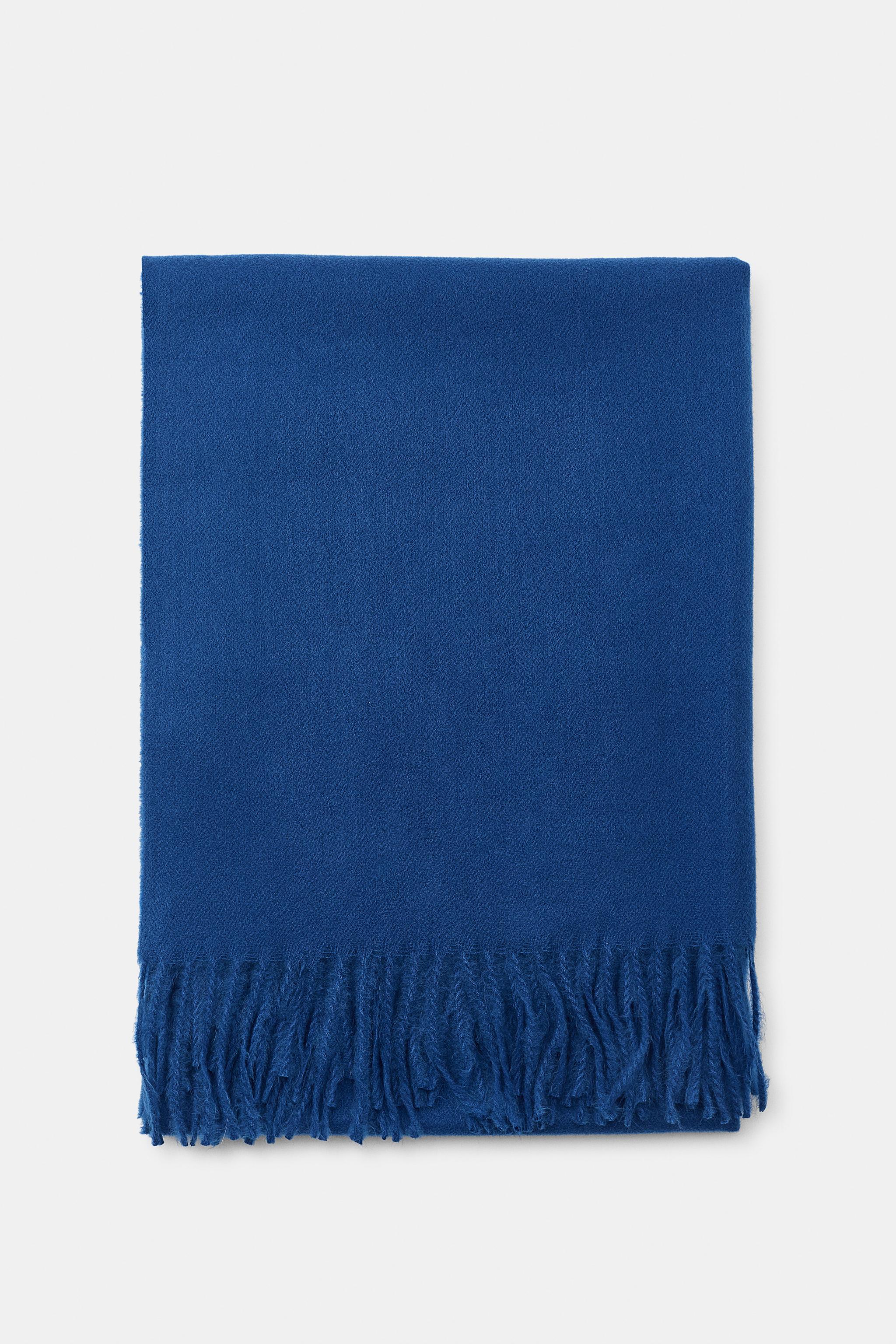 SOFT FRINGED SCARF