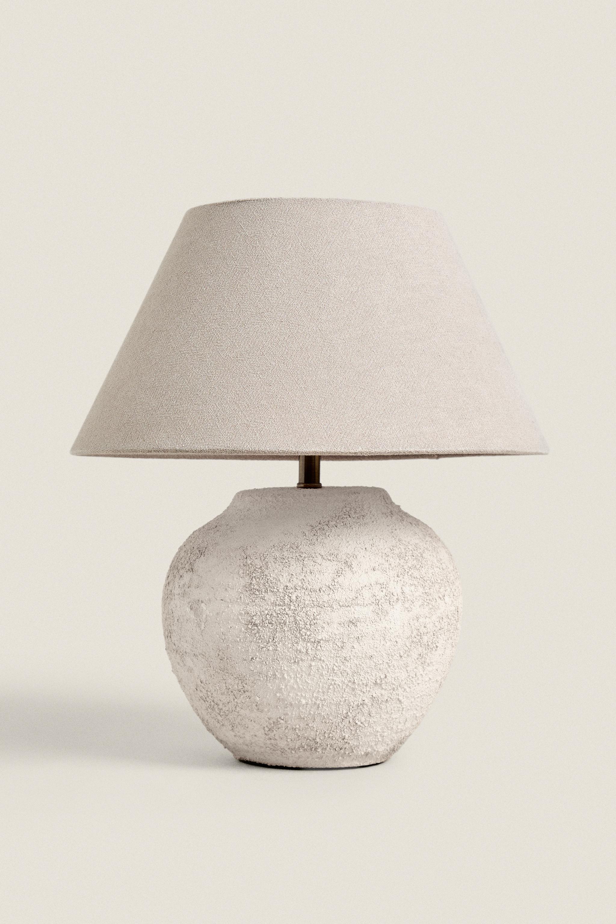 Aged Ceramic Table Lamp - Vintage Style Lighting