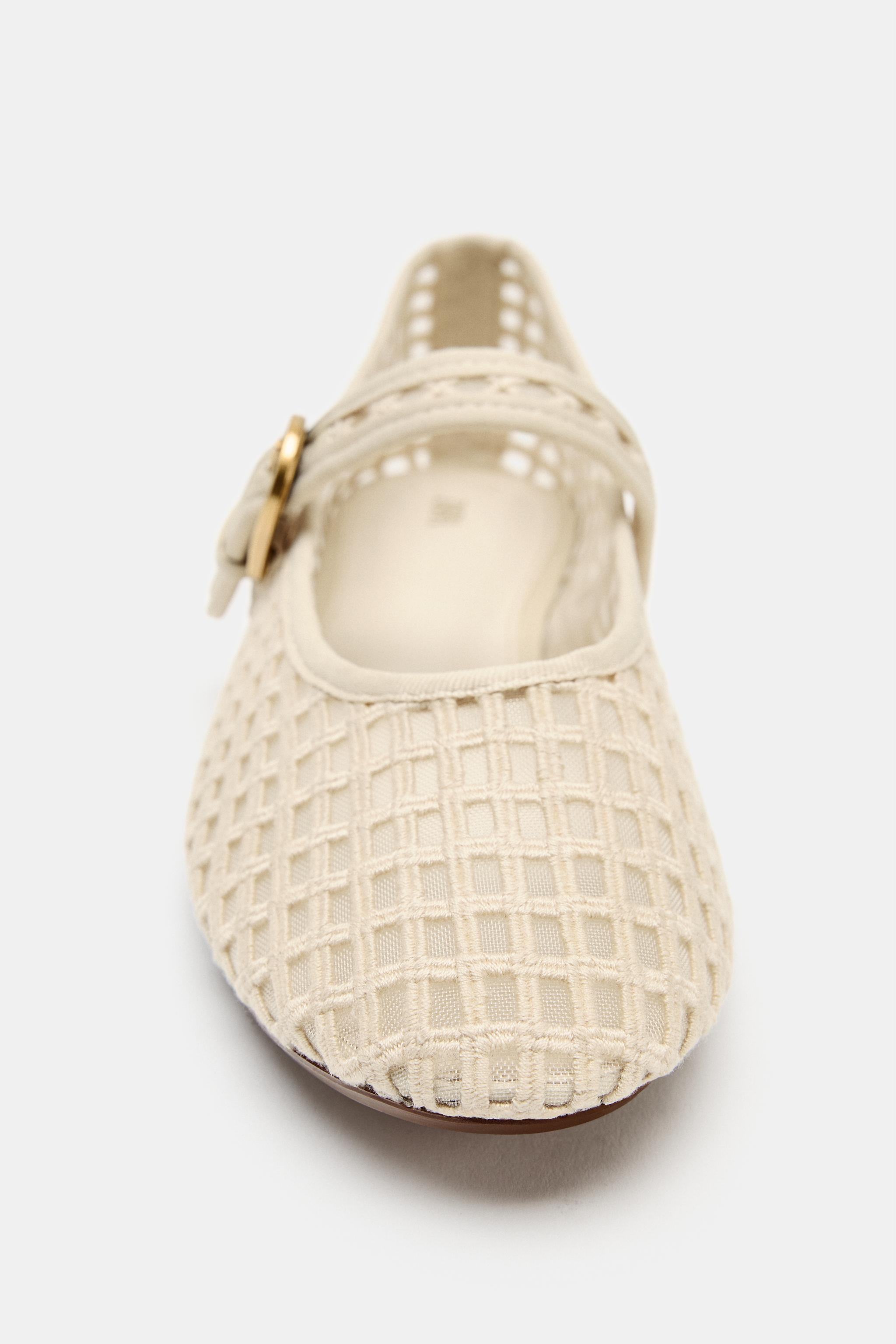 CROCHET EFFECT BALLET FLATS