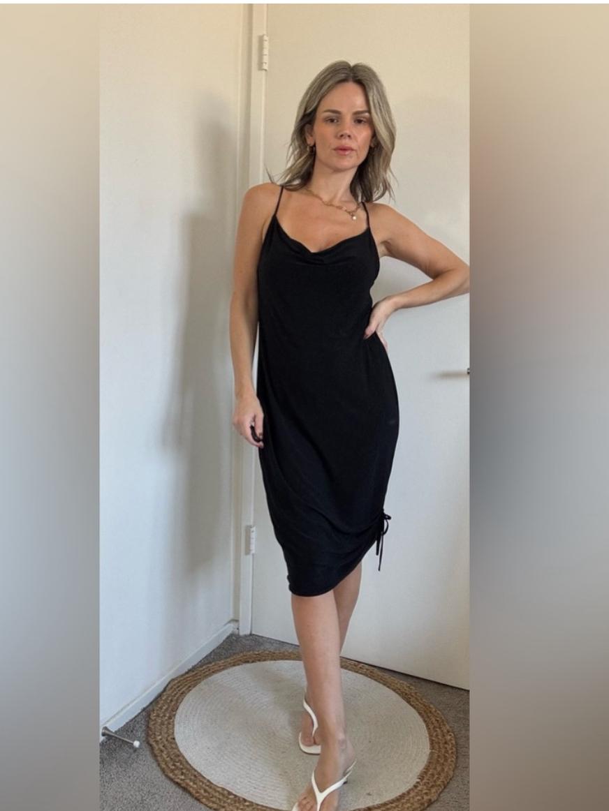VESTIDO SATÉN LENCERO DRAPEADO