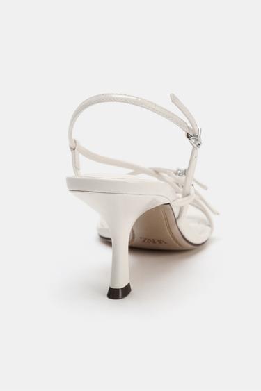 SANDALES À TALONS ET BOUCLES - Blanc de Zara - Image 5