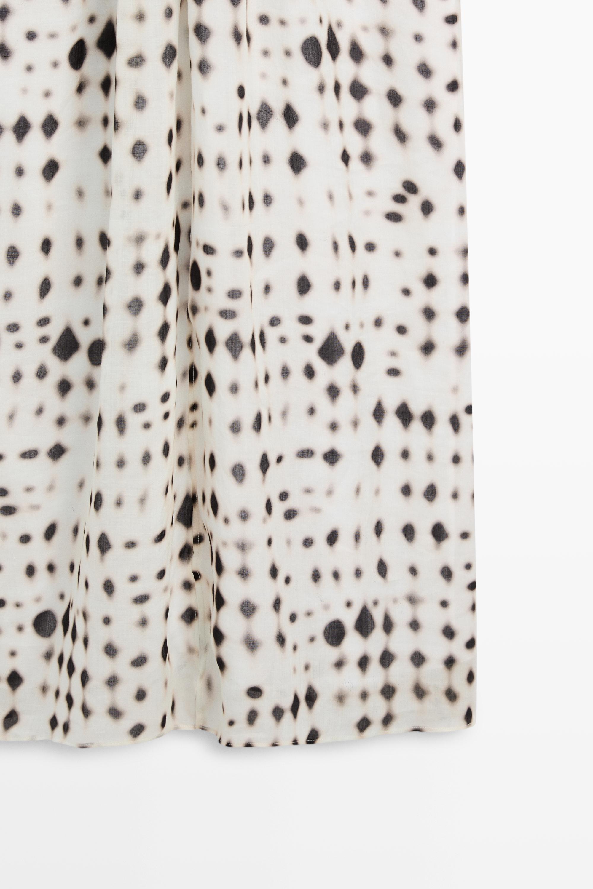 Robe à encolure américaine imprimée
