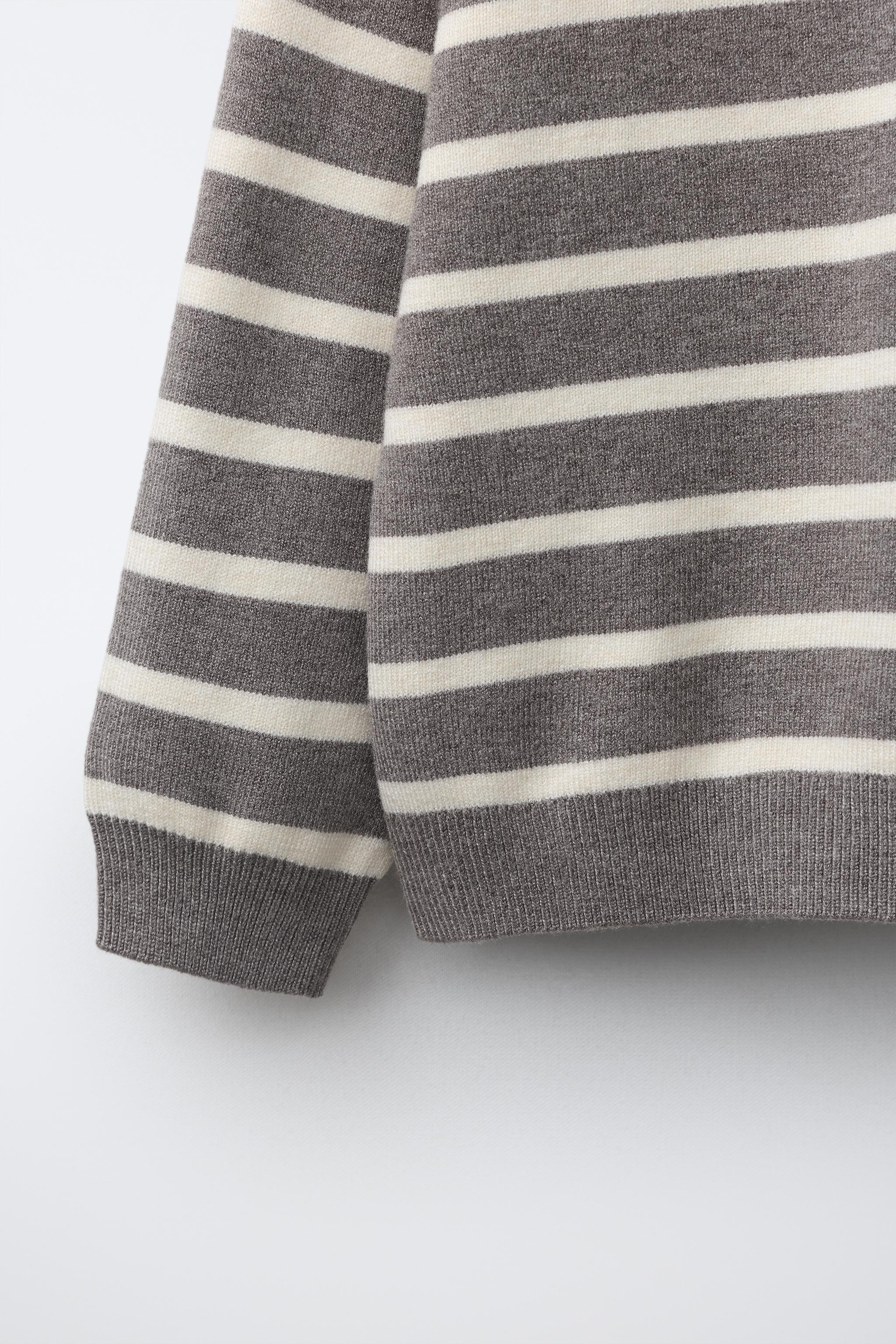 STRIPED KNIT JUMPER WITH HOODIE
