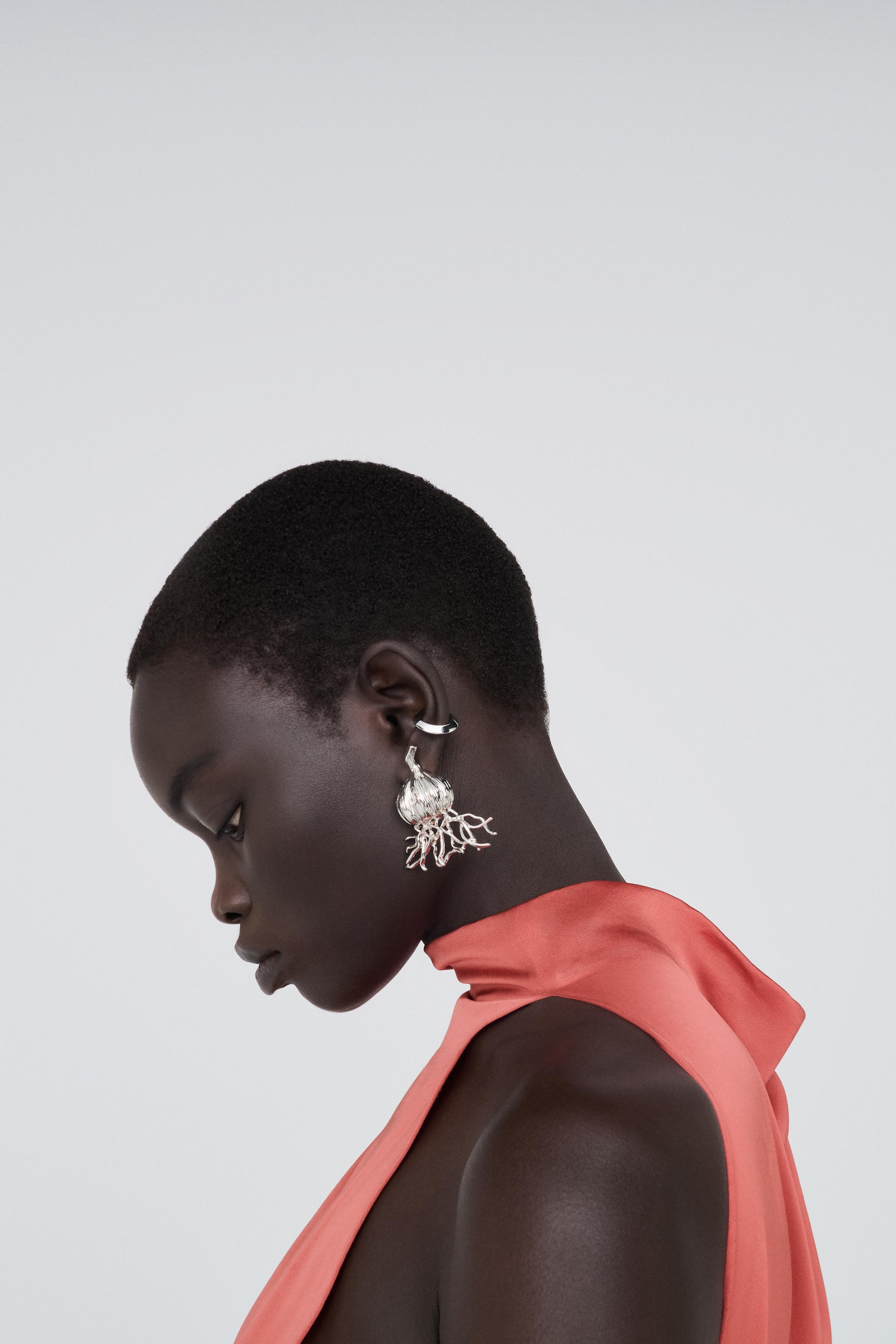 LOT DE 2 BOUCLES D'OREILLES EARCUFF LÉGUME