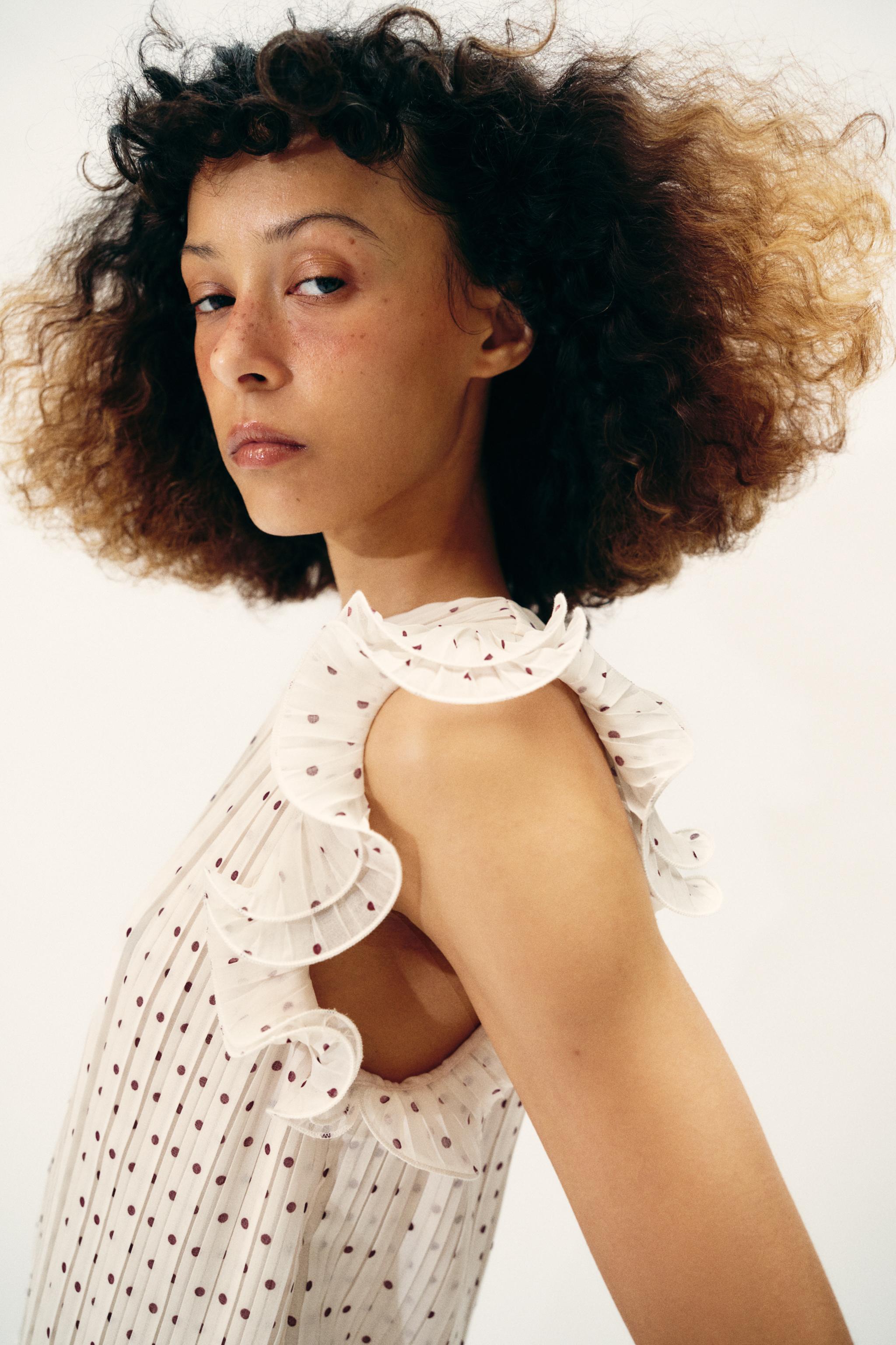 RUFFLED POLKA DOT TOP - Ecru / Maroon | ZARA United States