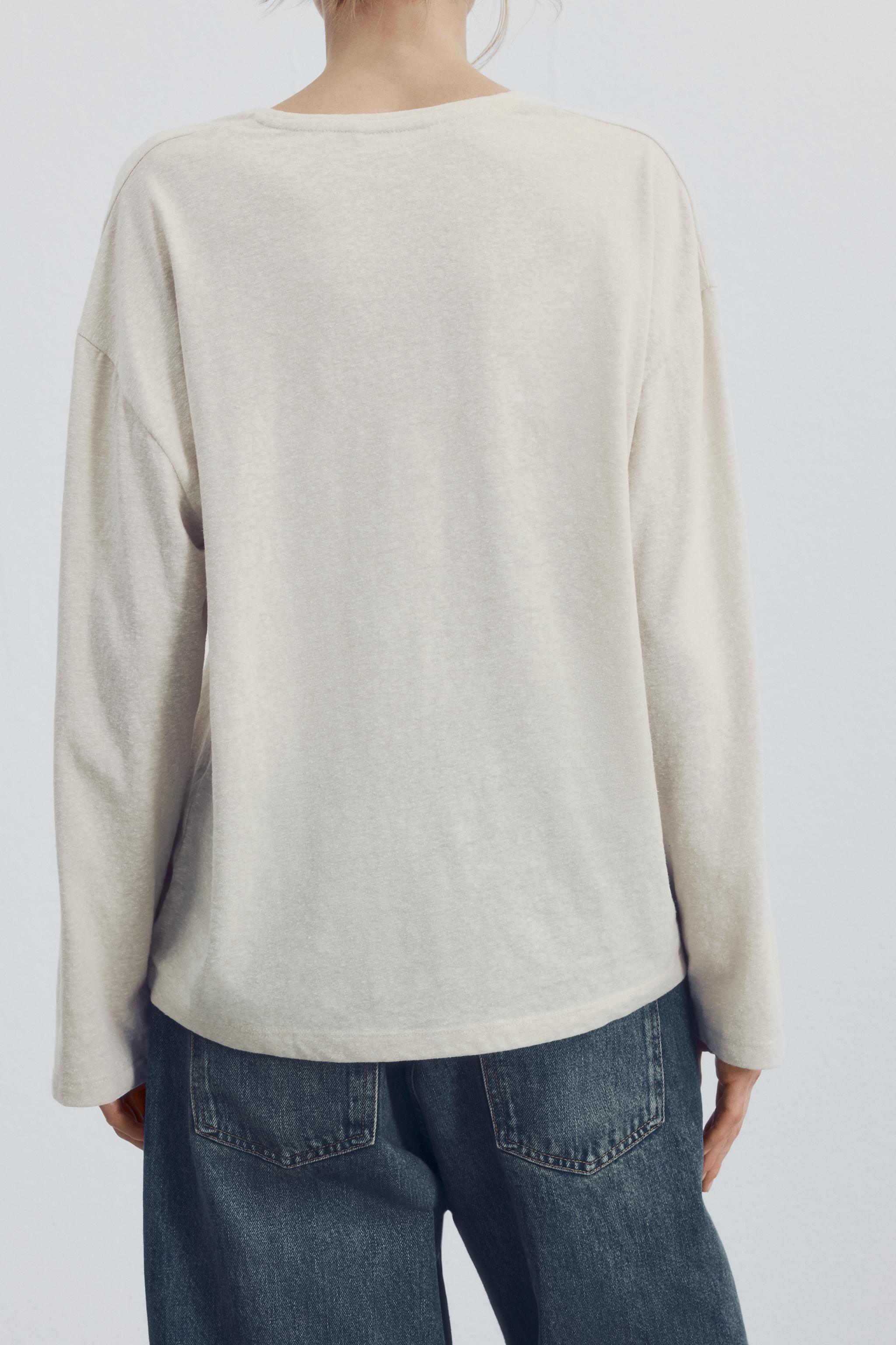 T-SHIRT COL EN V