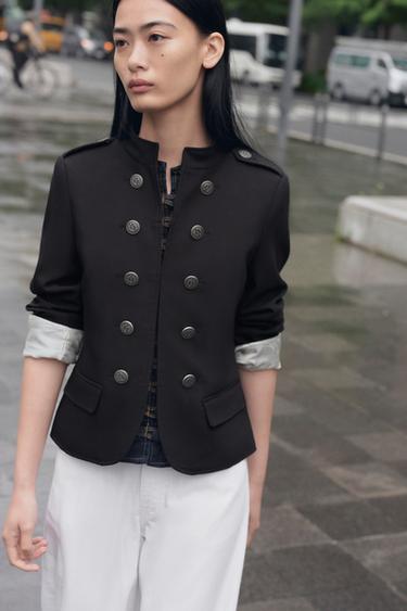 FITTED JACKET WITH BUTTONS AND SHOULDER PADS - Black by Zara