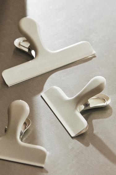 METALLIC CLIPS (SET OF 3) - Cream by Zara - Image 3