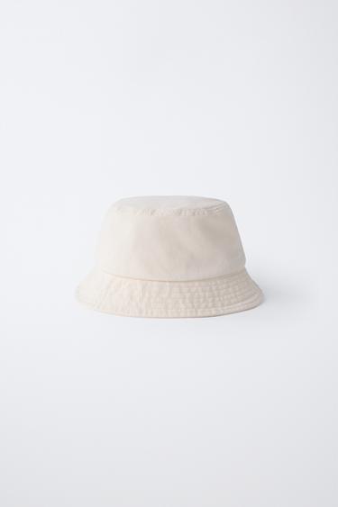 BUCKET HAT MED SYNINGER - råhvid/meleret fra Zara - Billede 0