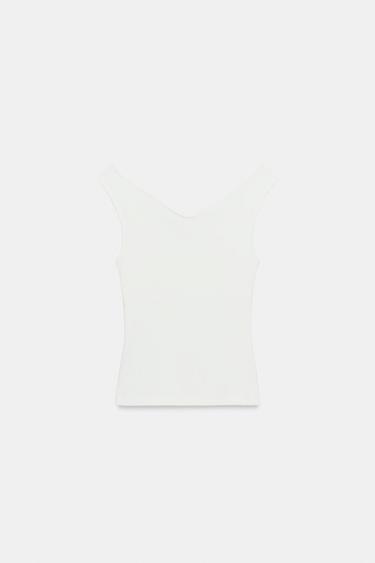 T-SHIRT MIT FREIEN SCHULTERN - Cremefarben von Zara