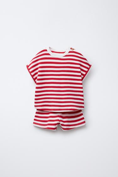 CONXUNTO CAMISETA E BERMUDAS WAFFLE RAIAS - Vermello de Zara