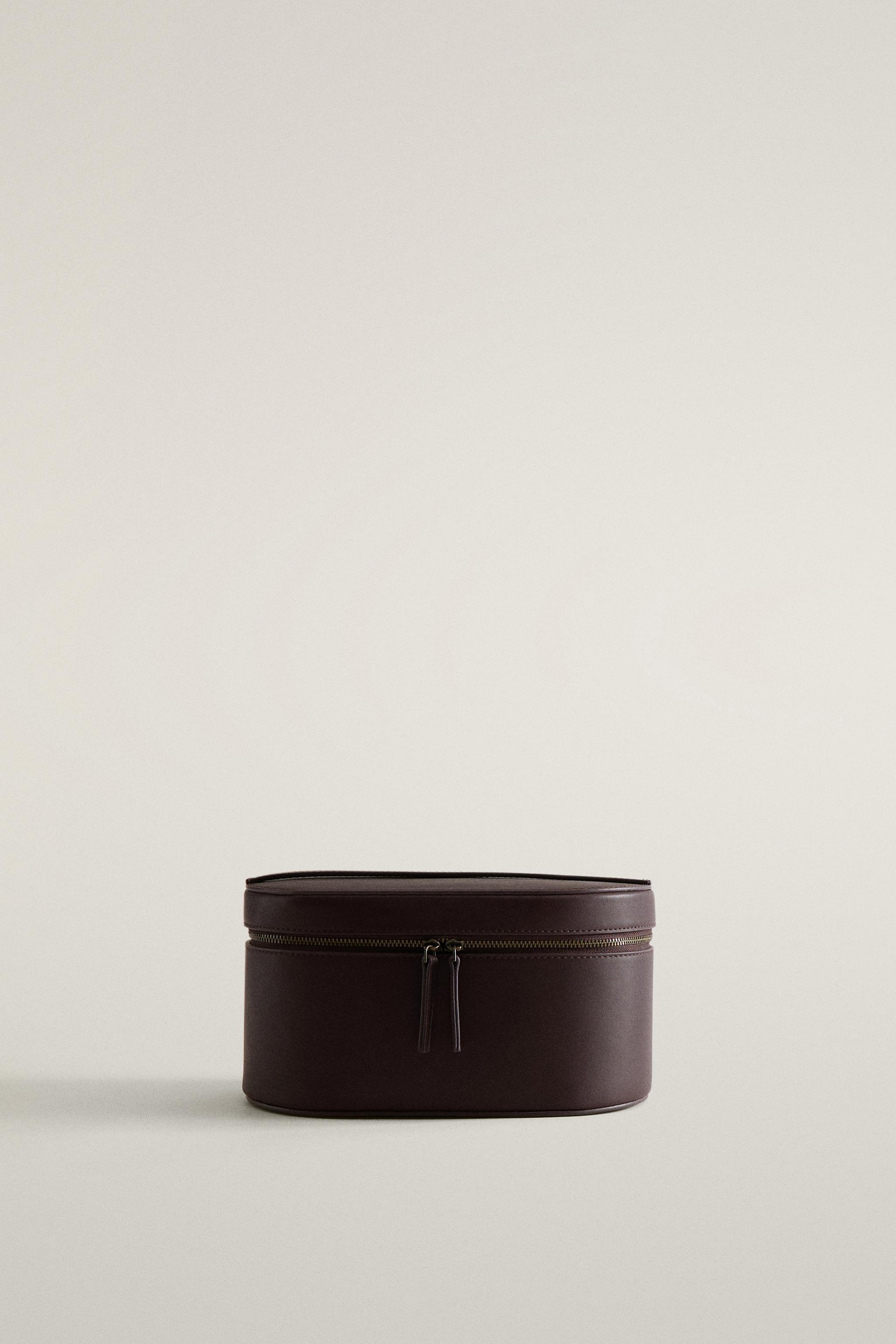 RIGID NAPPA LEATHER MAKEUP BAG