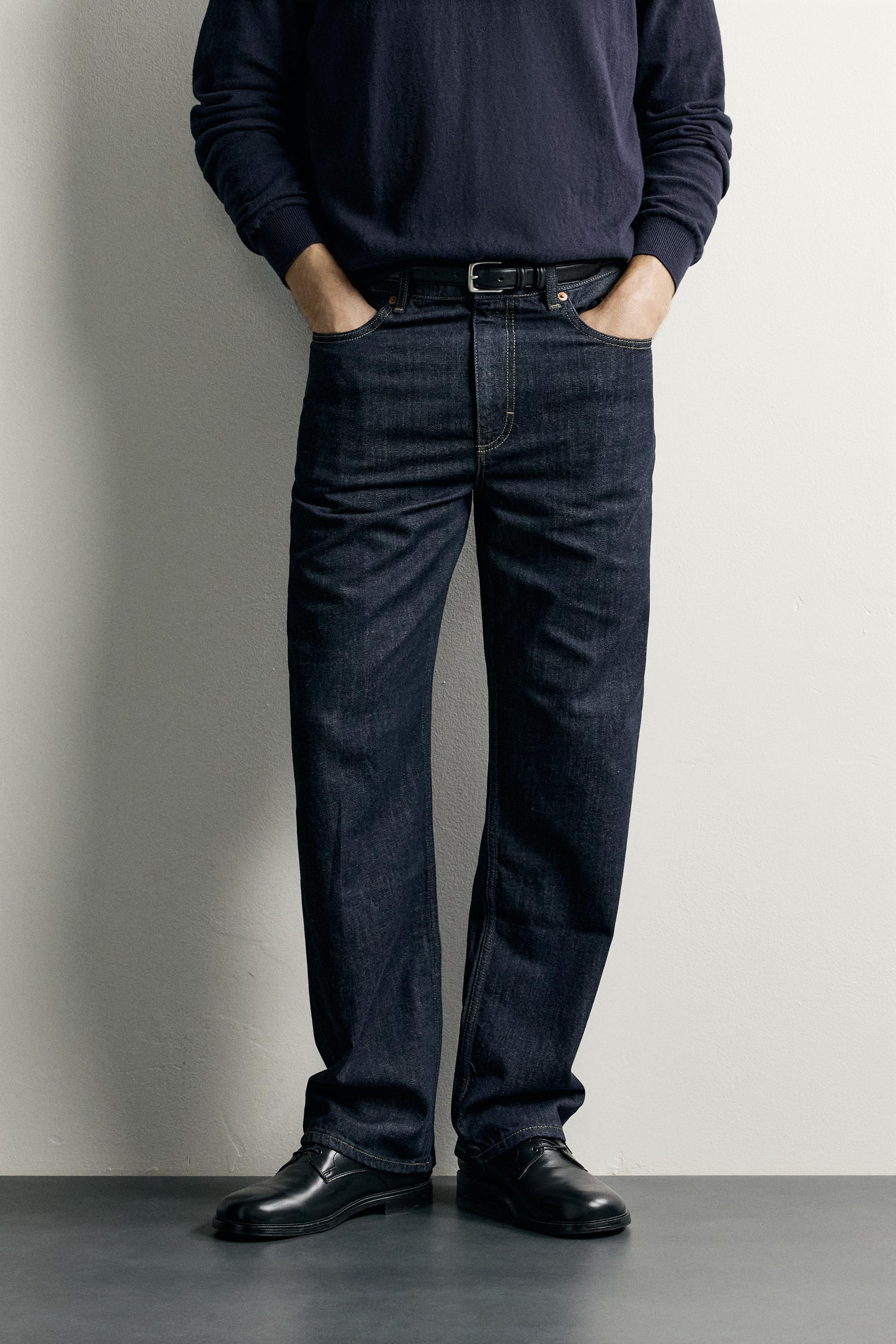 STRAIGHT FIT JEANS