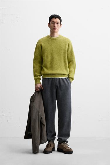 СВИТЕР ИЗ РЕЛЬЕФНОЙ ТКАНИ — ЖЕЛТЫЙ от Zara — изображение 0