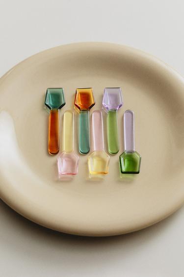 PACK OF MULTICOLOURED BOROSILICATE GLASS ICE CREAM SPOONS (PACK OF 6) - Greens by Zara