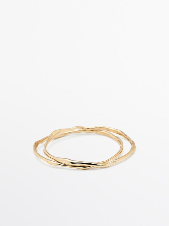 Set of irregular bracelets