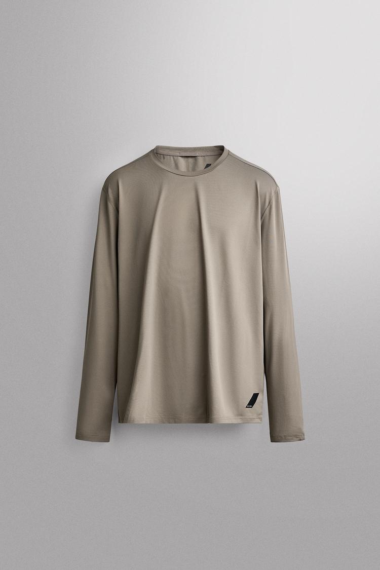 TECHNICAL LONG SLEEVE TRAINING T-SHIRT