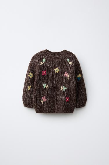 PURL KNIT SWEATER WITH EMBROIDERED FLOWERS — Brown 2