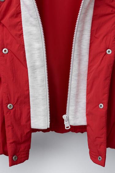 BLOUSON REMBOURRÉ À CAPUCHE EN MOLLETON - Rouge de Zara - Image 7