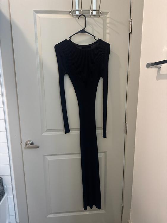 RIBBED KNIT MIDI DRESS | SECOND HAND
