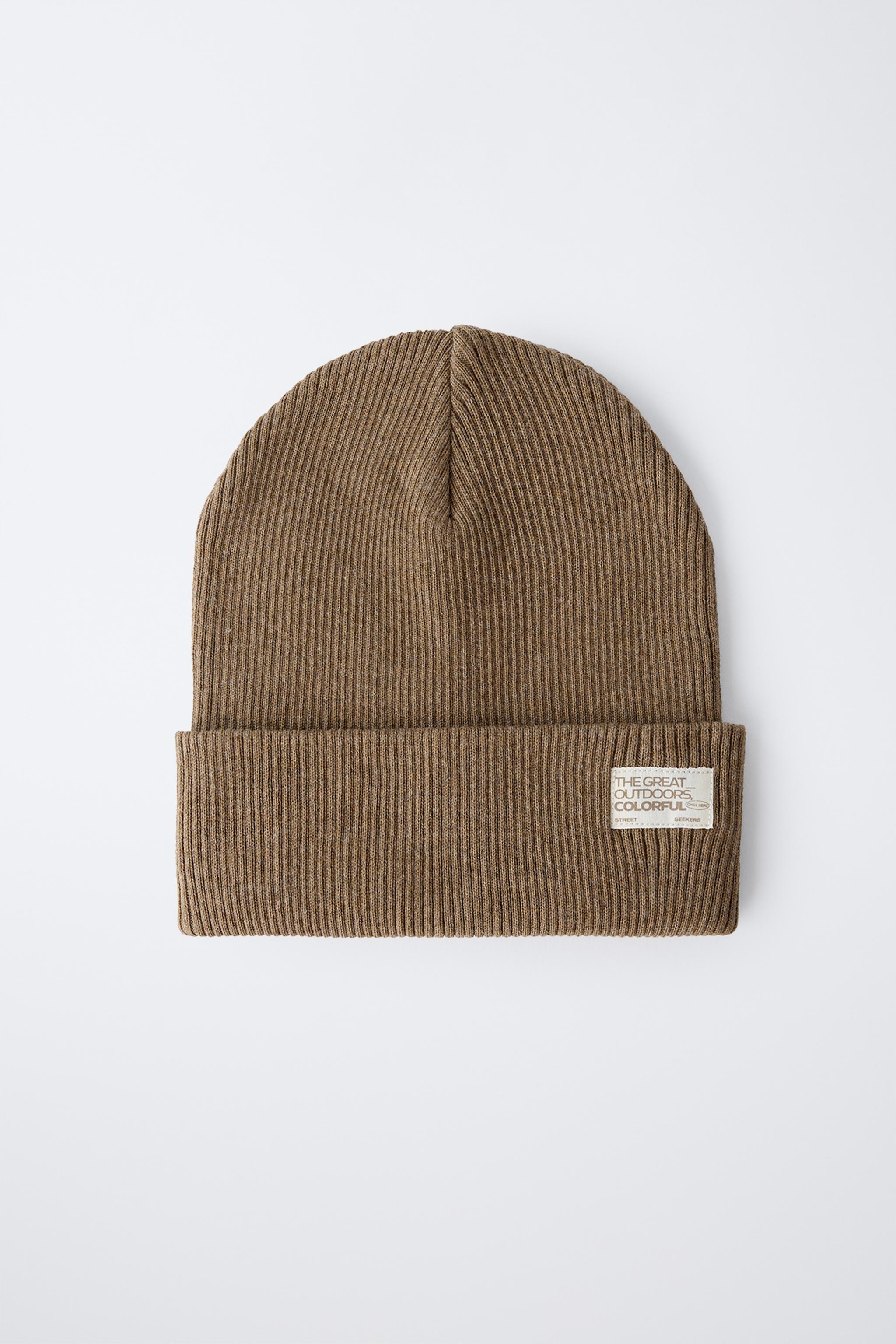 RIBBED KNIT HAT WITH LABEL