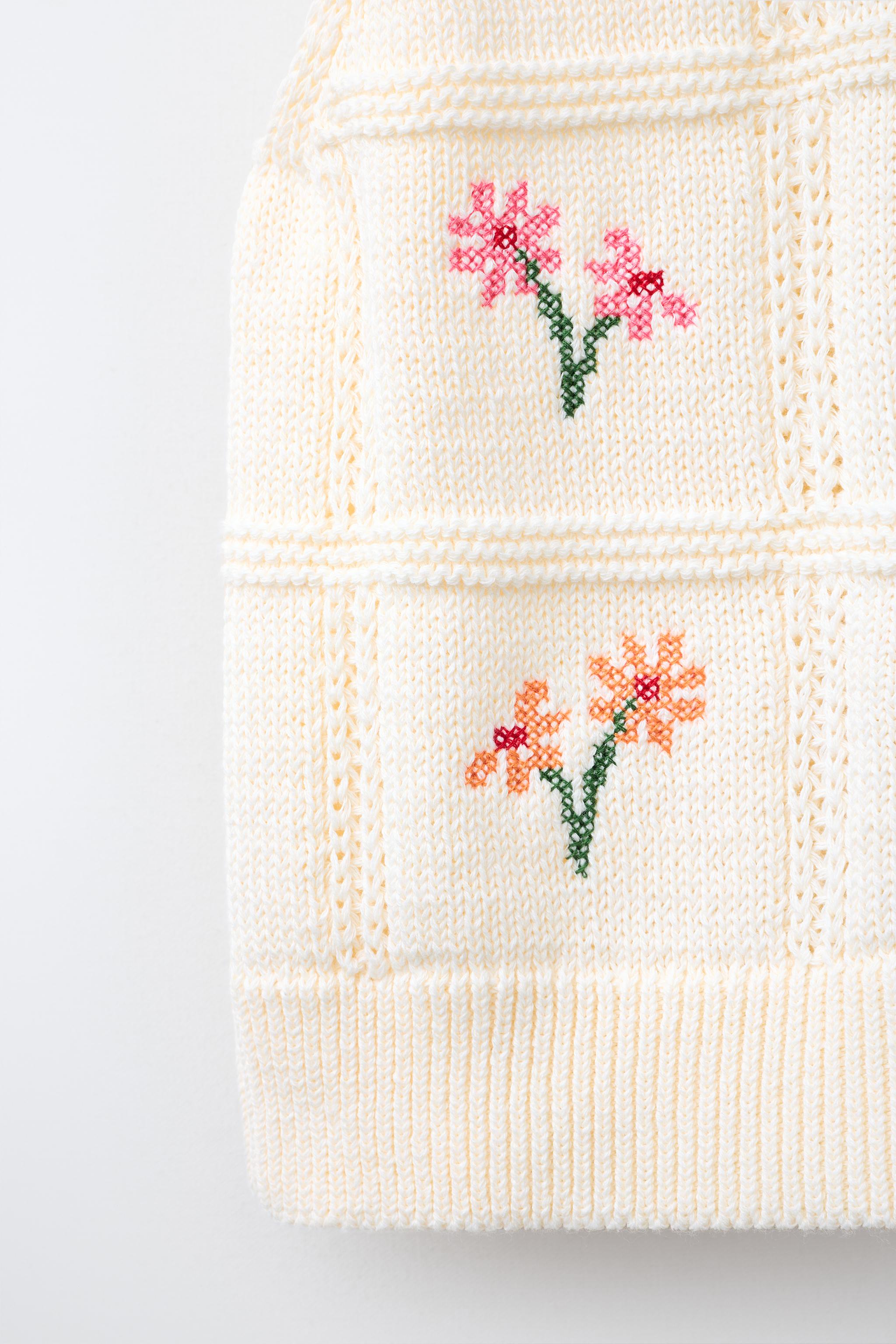 GILET EN MAILLE BRODÉ