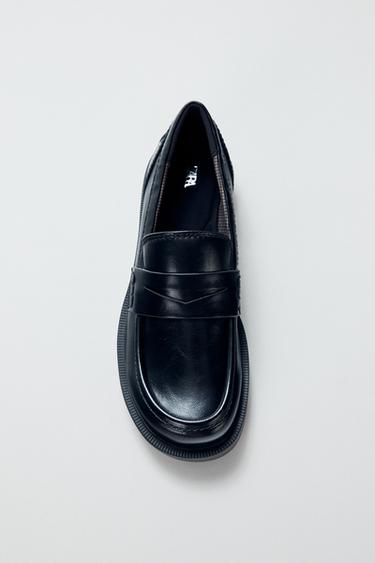 FLAT LOAFERS WITH RAISED VAMP - Black by Zara