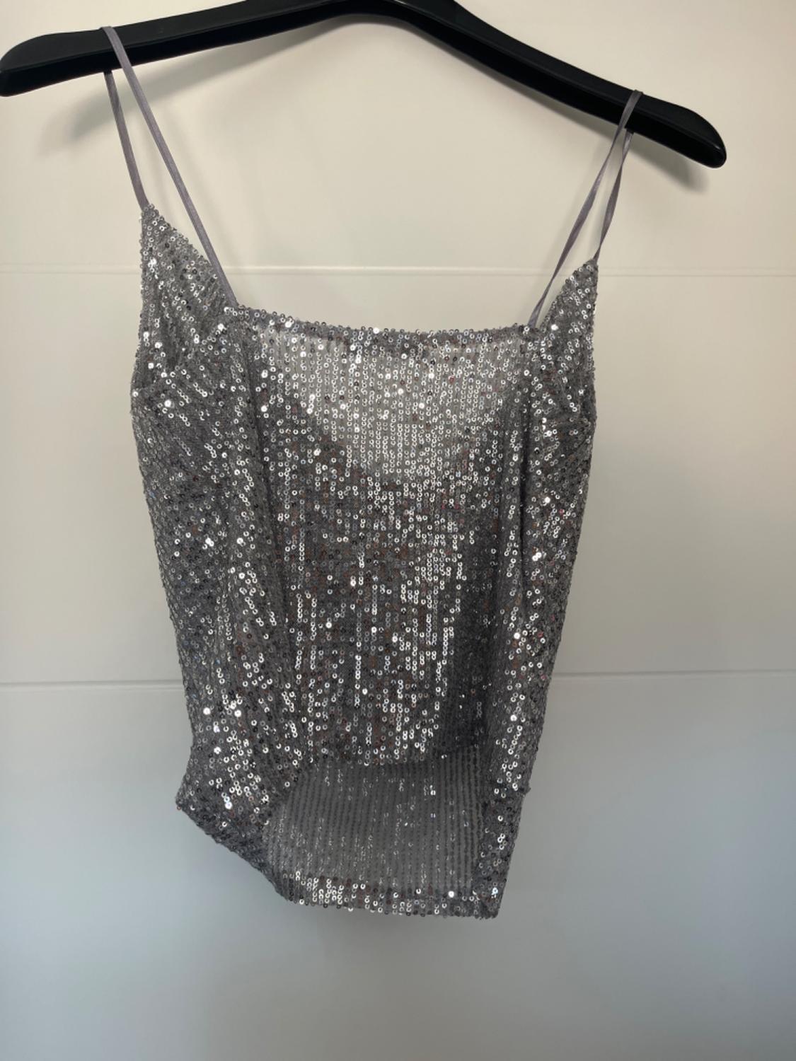 SEQUINNED TOP - Image 2