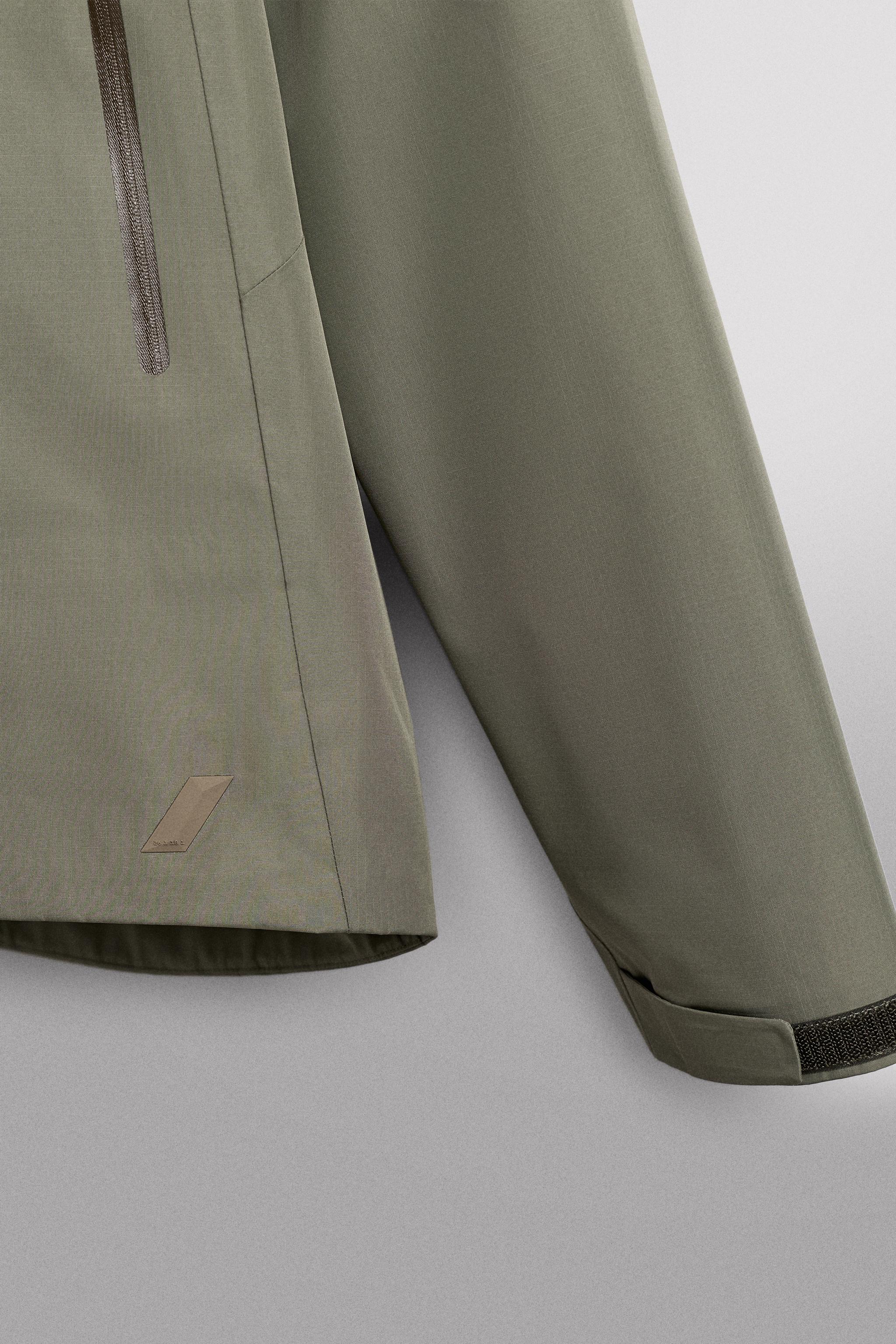 TECHNICAL WATERPROOF SHELL JACKET