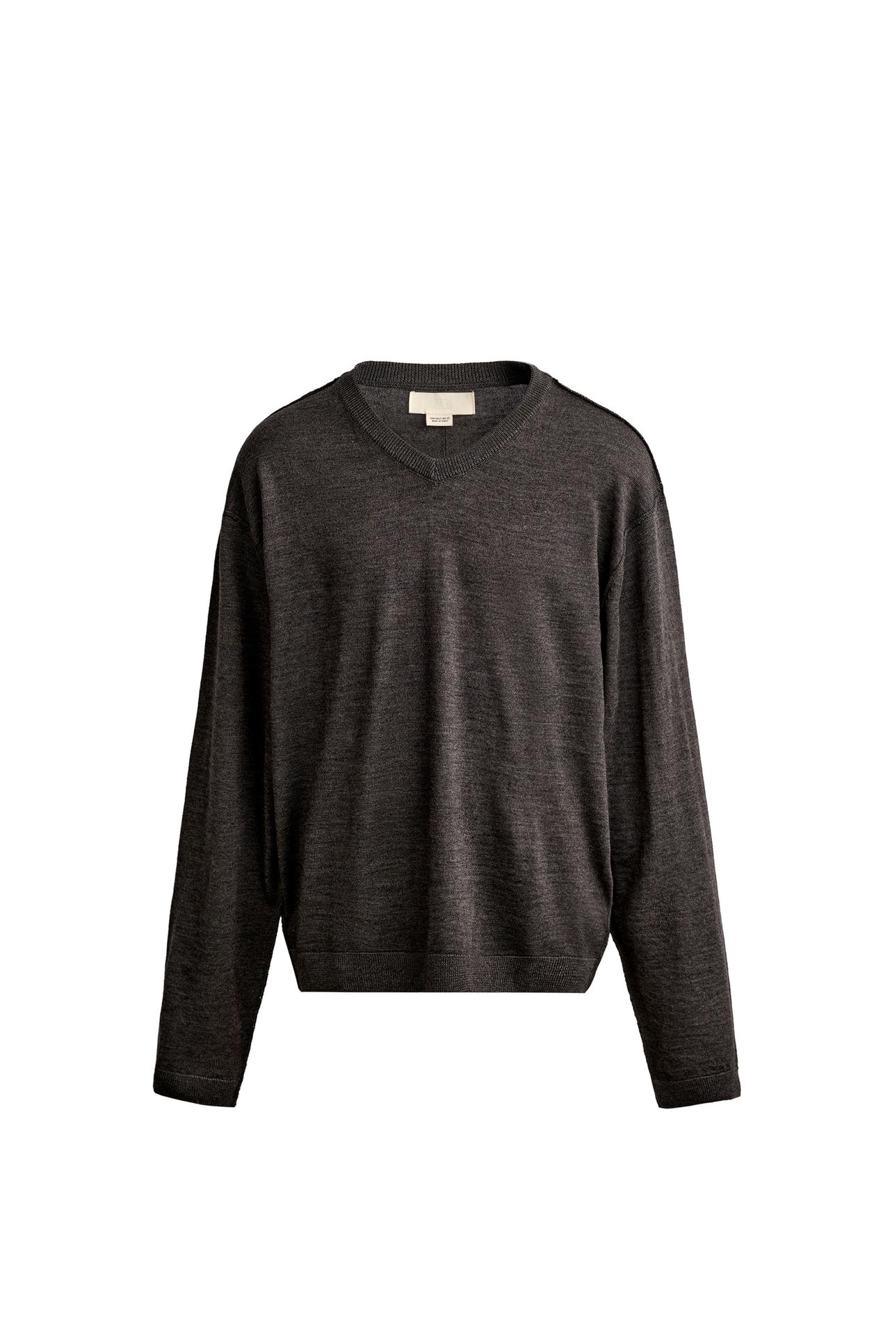 RELAXED FIT SEAM DETAIL JUMPER