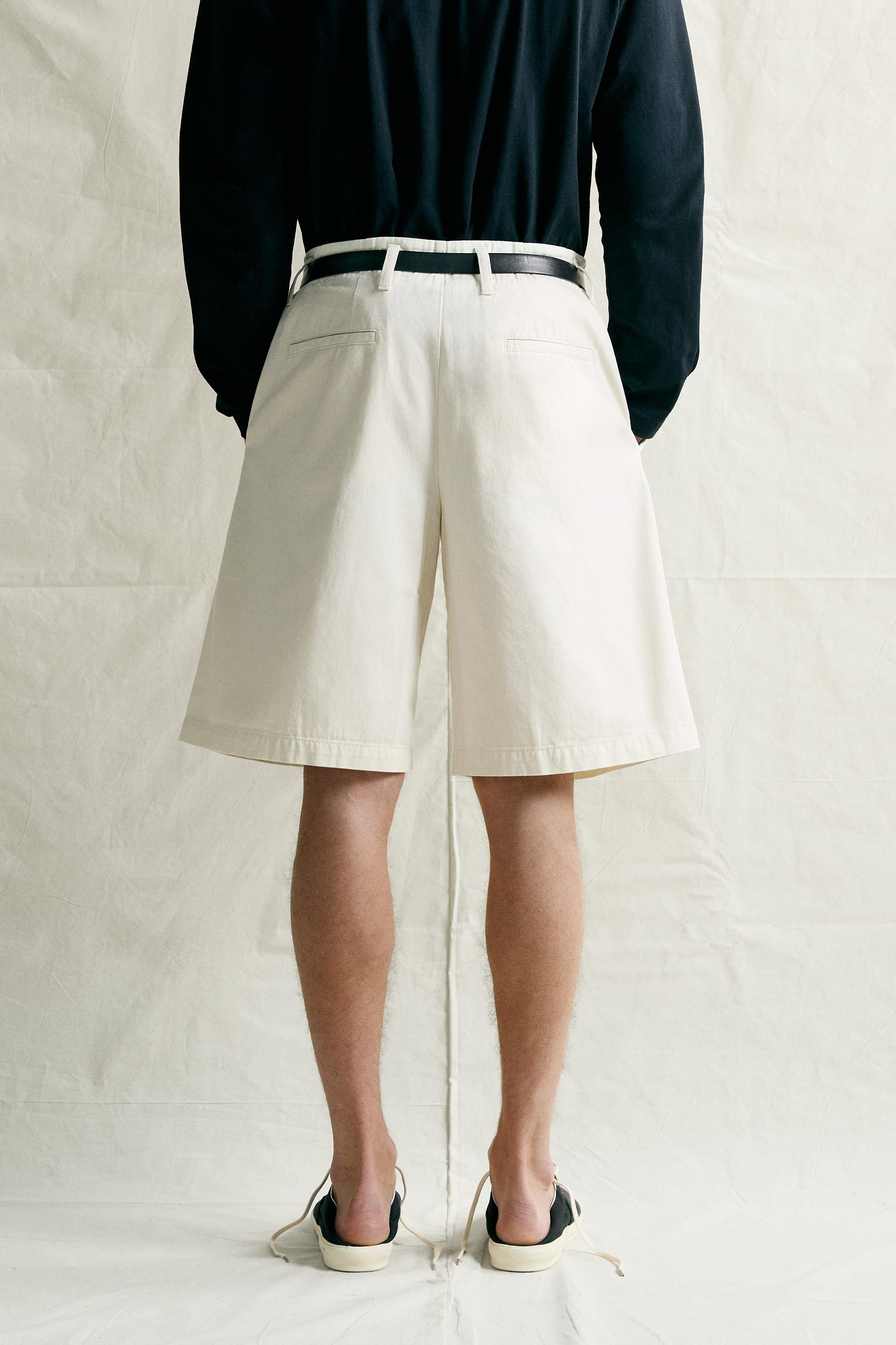 RELAXED-FIT PLEATED BERMUDA SHORTS