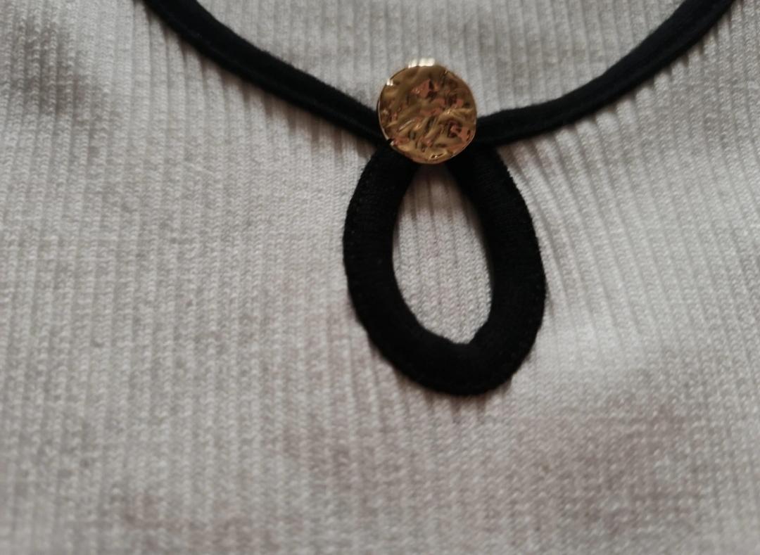 T-SHIRT WITH CONTRASTING RIBBED TRIMS - Image 3