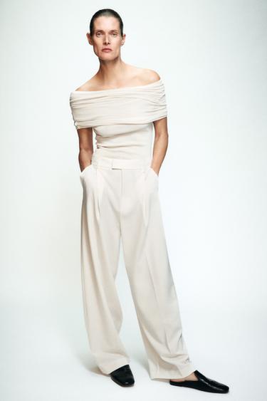 OFF-THE-SHOULDER TOP - Cream by Zara