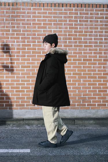 LONG WATER-REPELLENT DOWN PUFFER JACKET WITH DETACHABLE FAUX FUR HOOD - Black by Zara