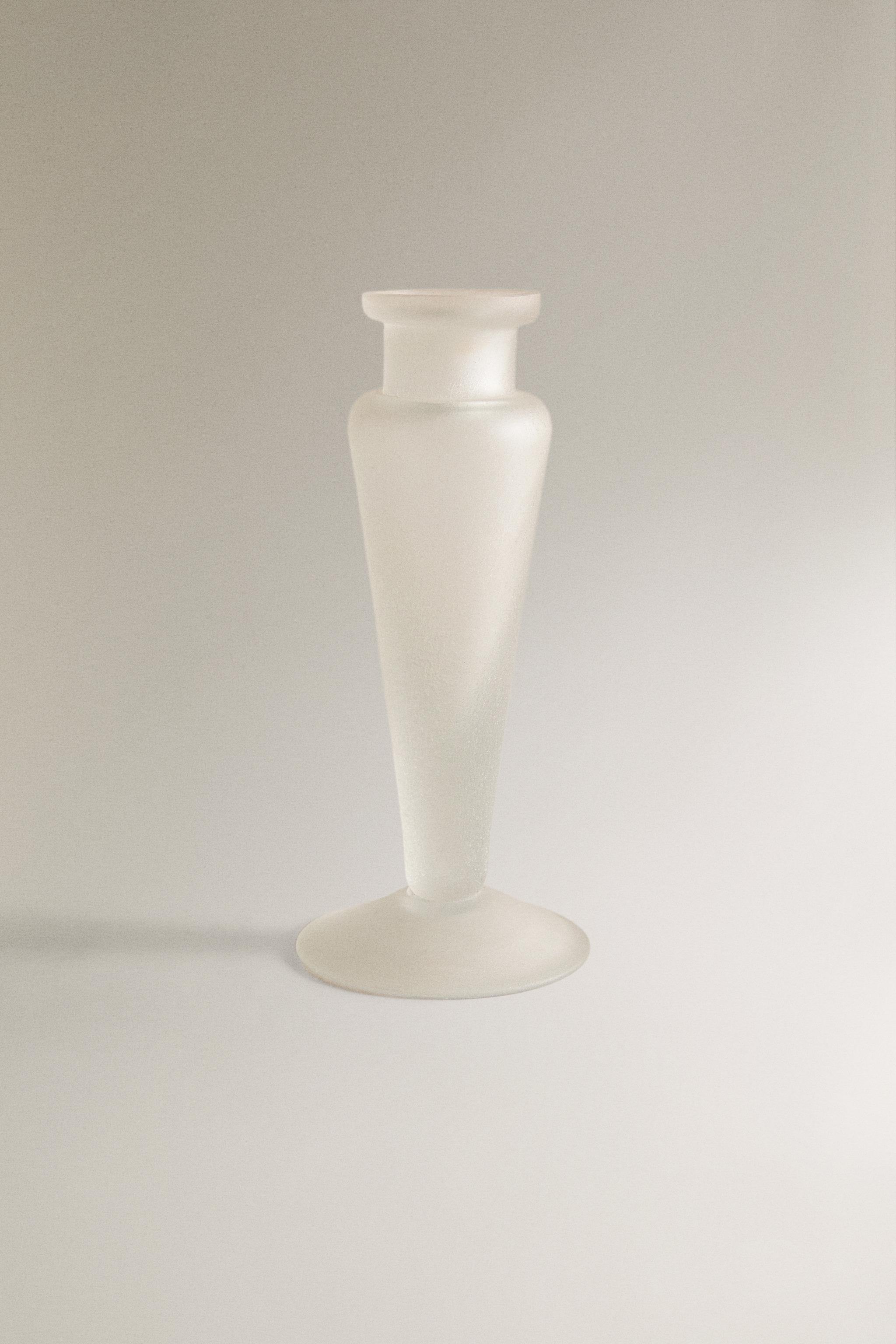 OPAQUE GLASS CANDLESTICK I COLIN KING